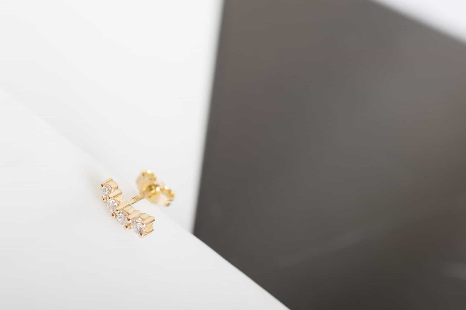 Boucle COMETE Diamants noirs 3 COMETE DIAMANT BLANC1