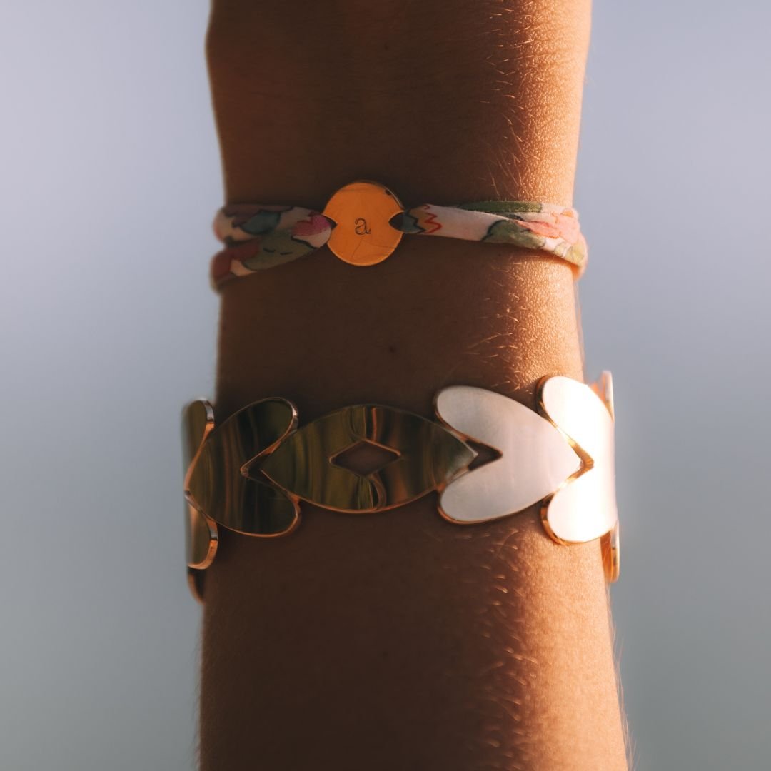 Bracelet Manchette AURELIE 8 Bracelet manchette Aurelie porté
